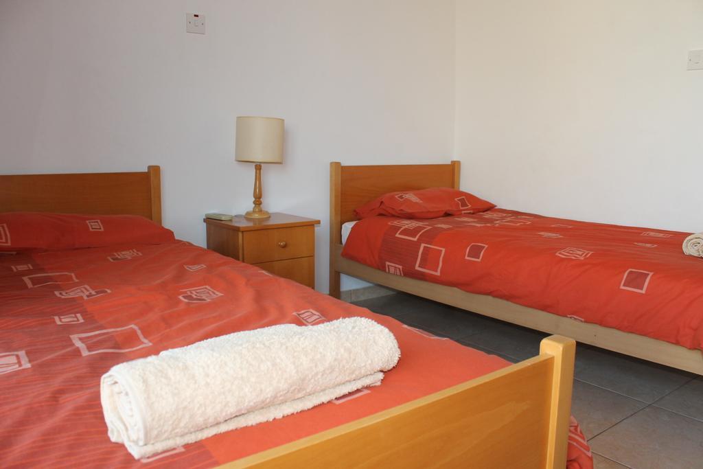 Diana Townhouse 2 Apartamento Pafos Quarto foto