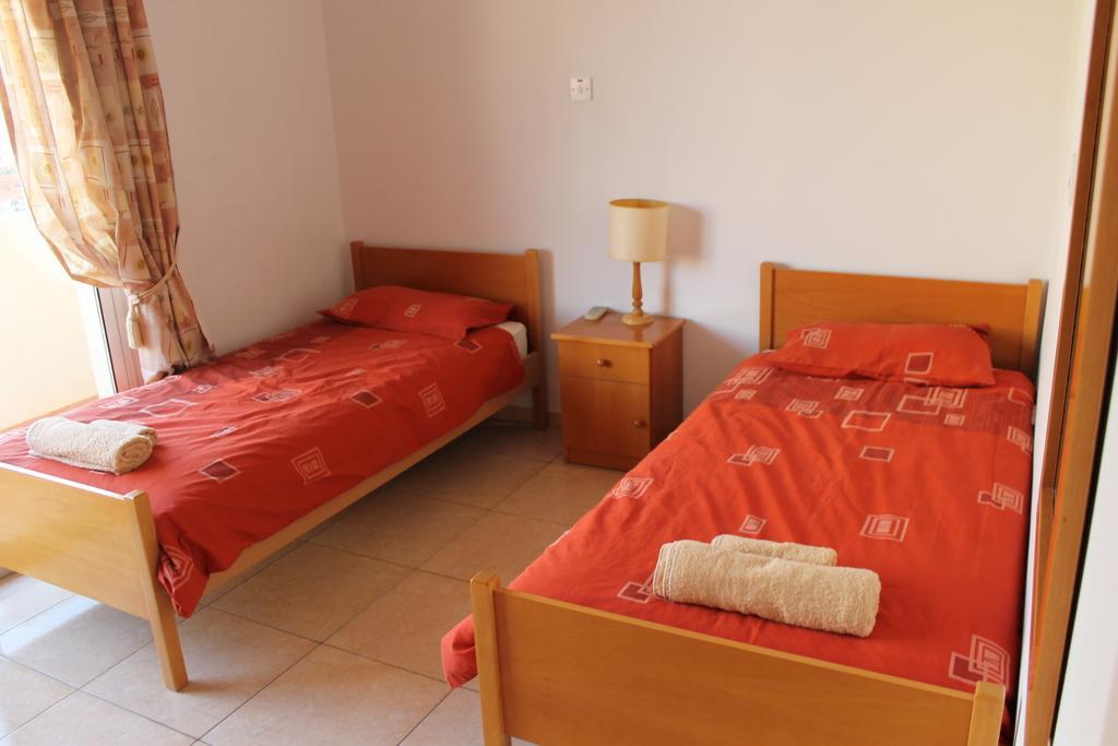 Diana Townhouse 2 Apartamento Pafos Quarto foto